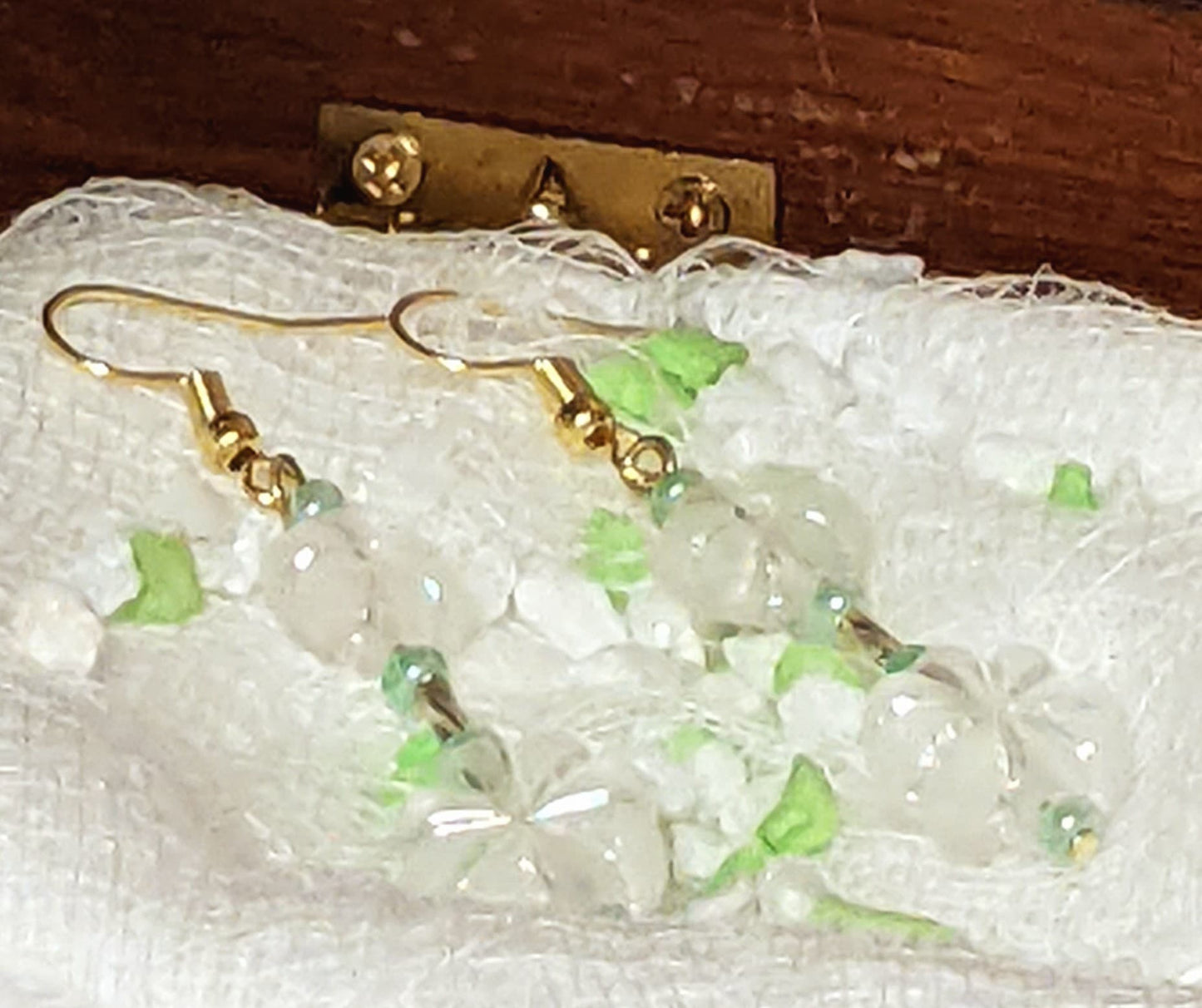 Clear Flowers (earrings)