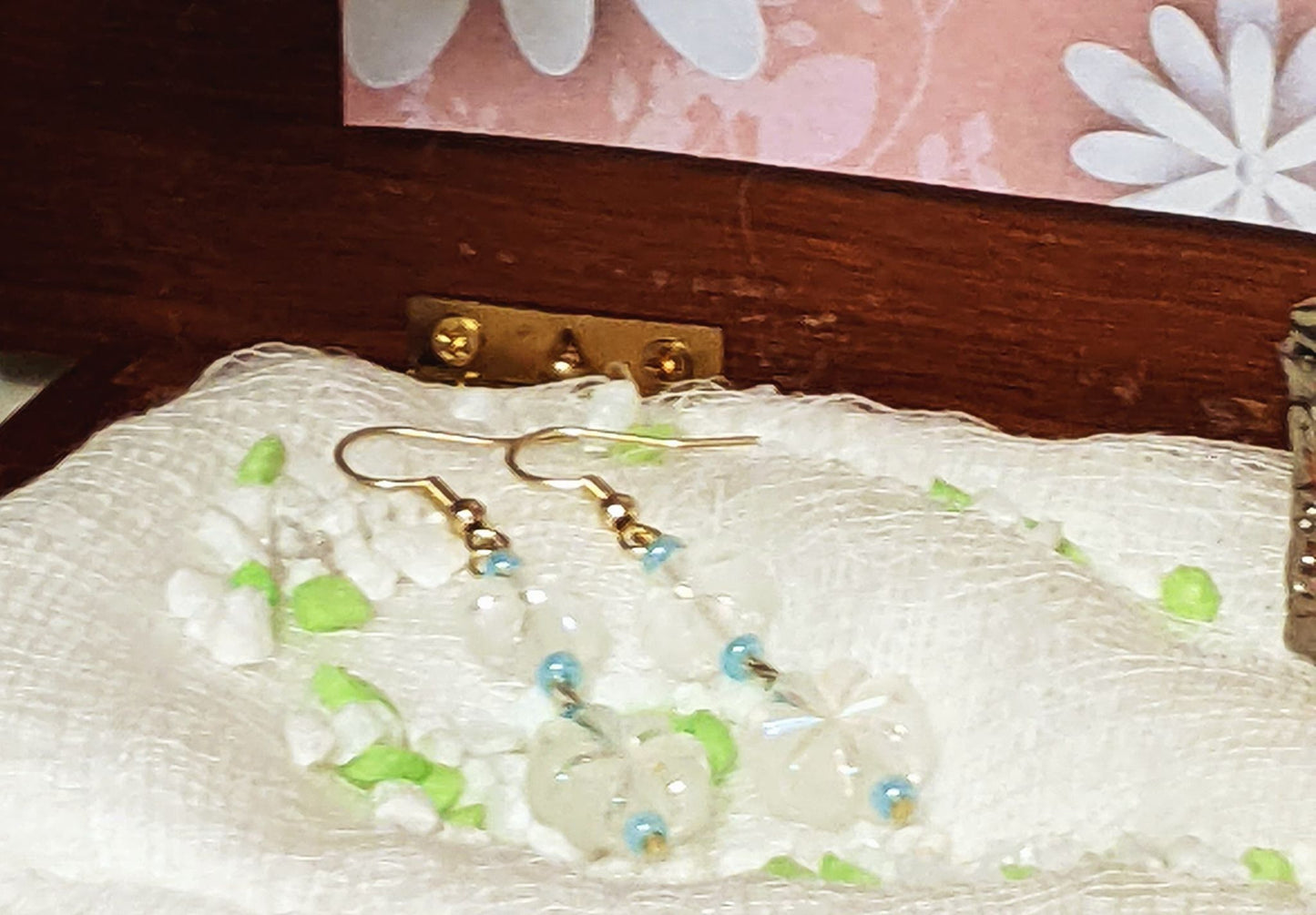 Clear Flowers (earrings)