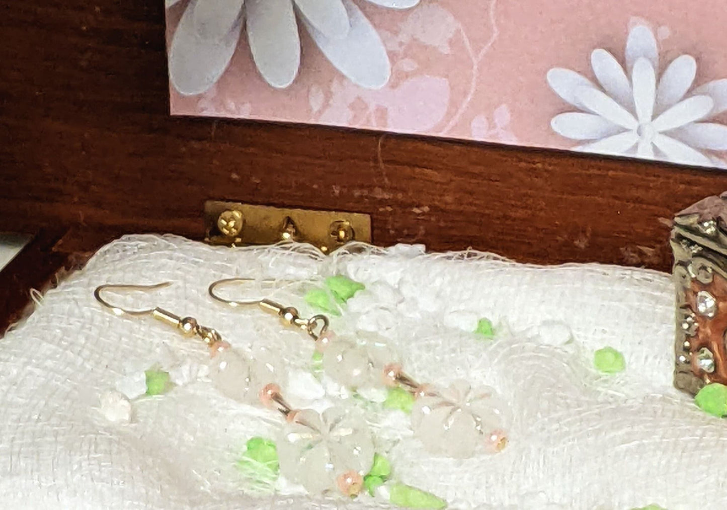 Clear Flowers (earrings)