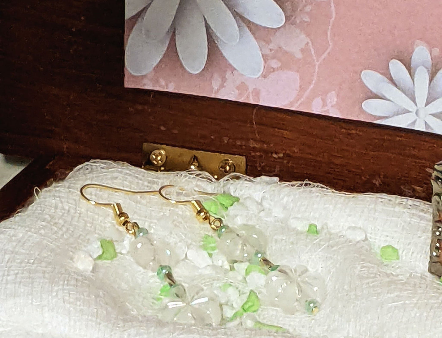 Clear Flowers (earrings)
