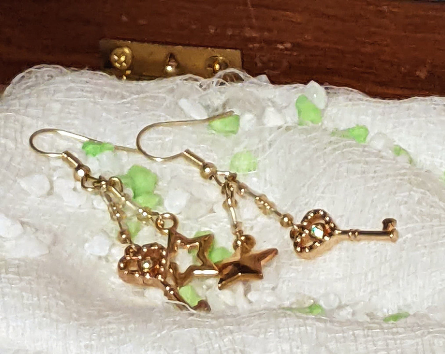 Star Key (earrings)