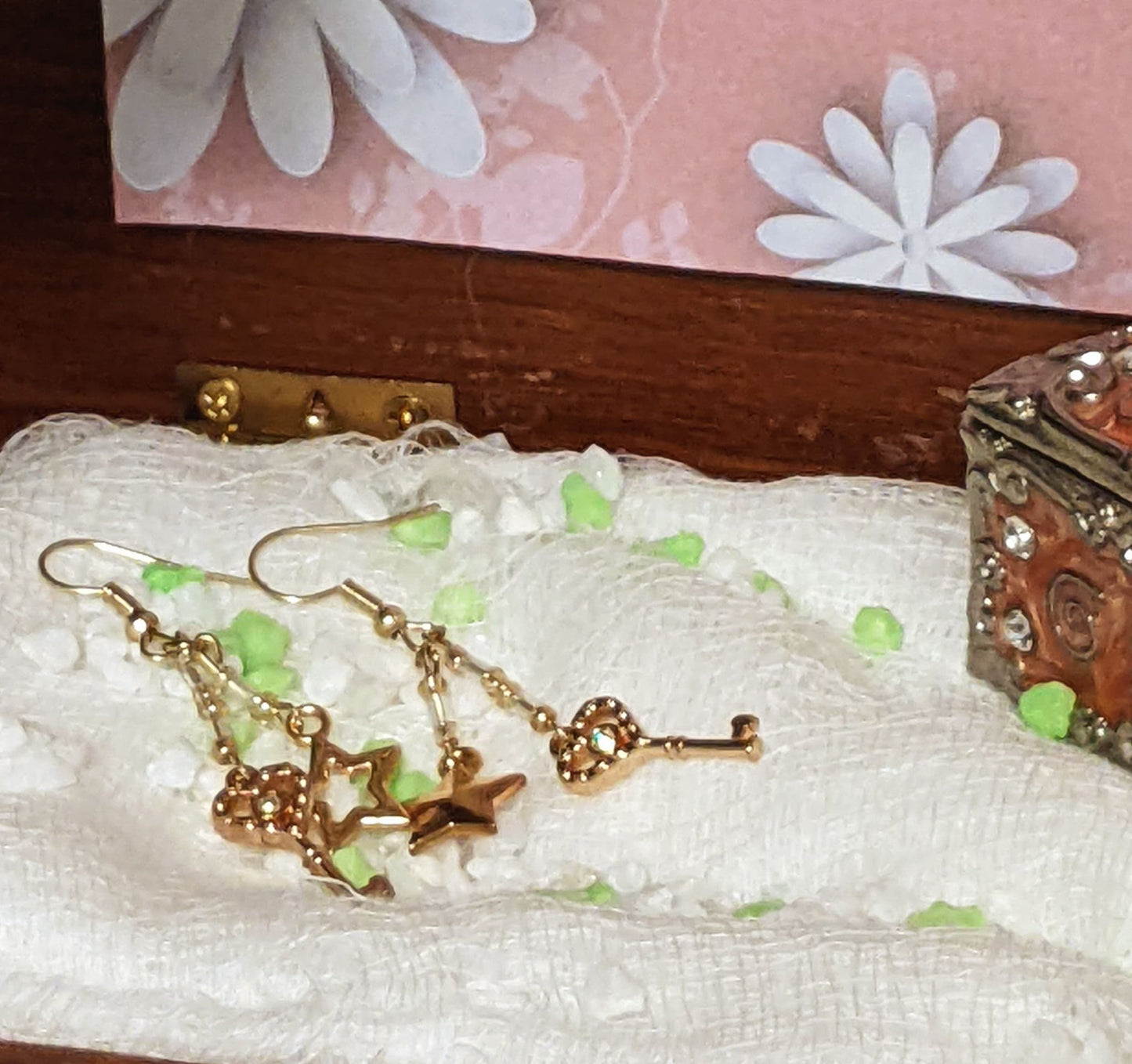 Star Key (earrings)